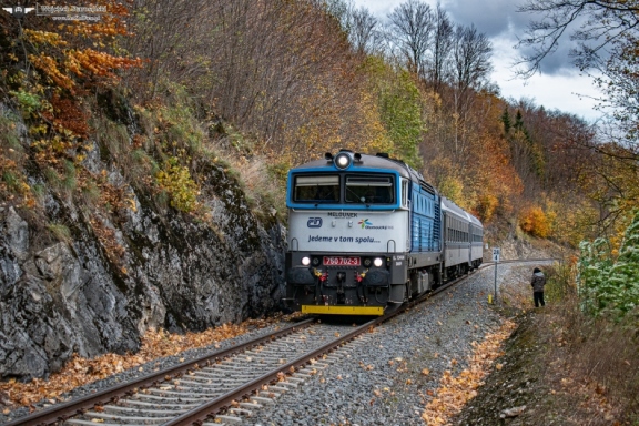 750 702-4