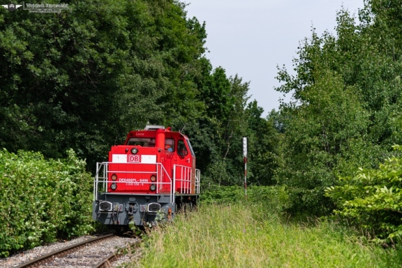 DE6400-6498