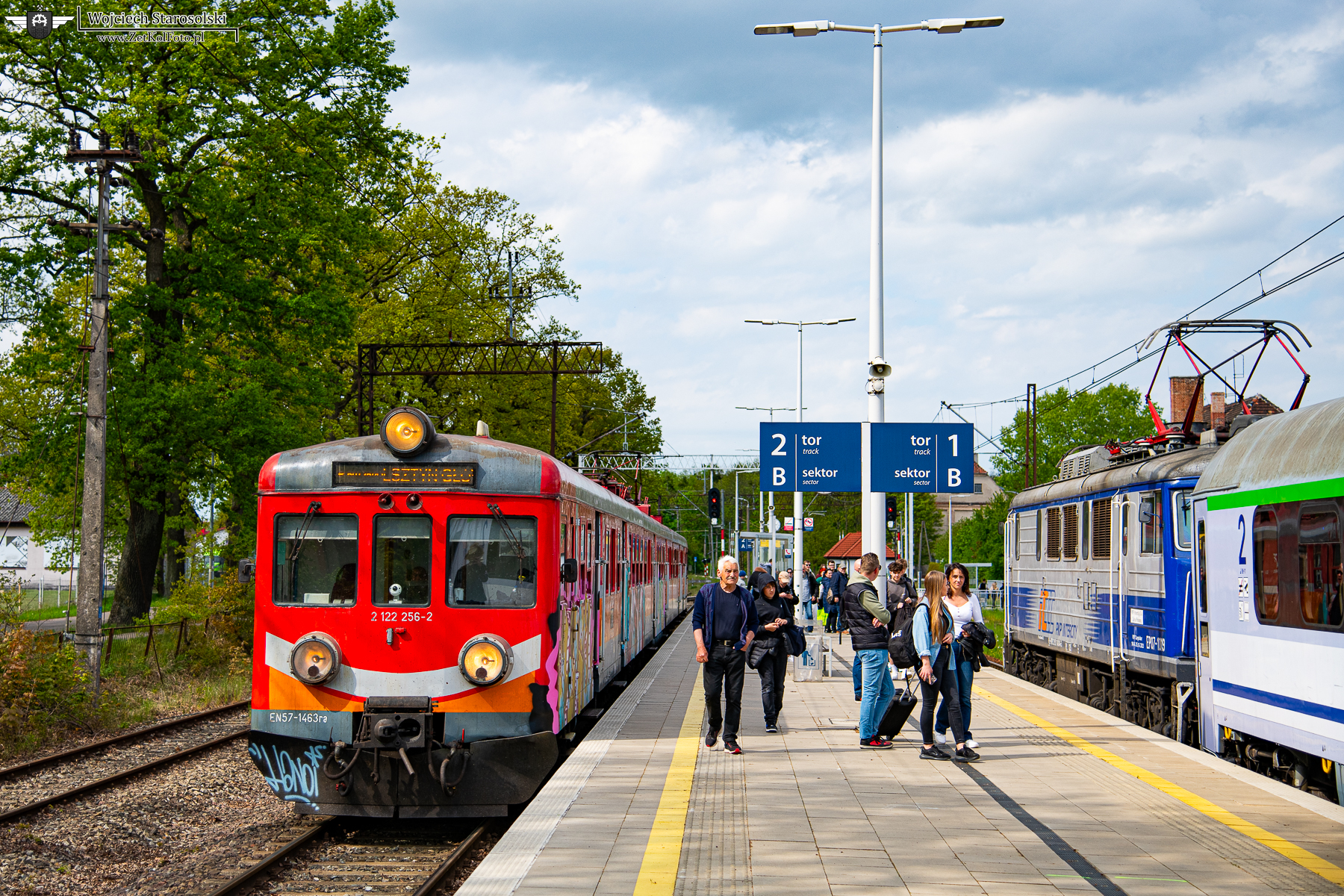 RJT_4076-2.JPG