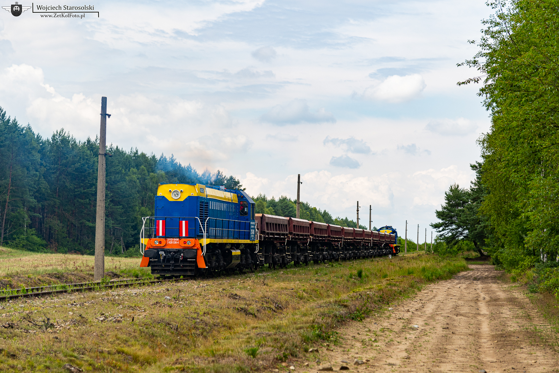 RJT_7643-2.JPG